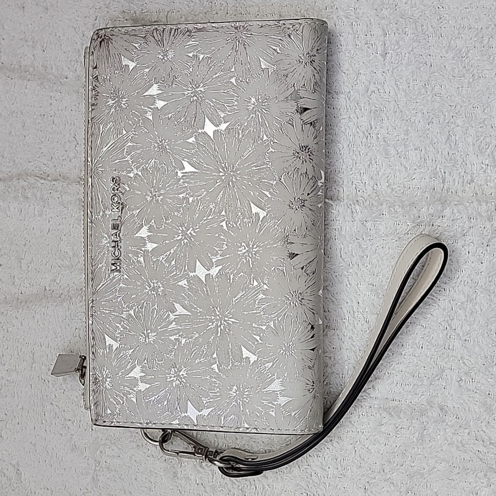 Michael Kors Smartphone Wallet